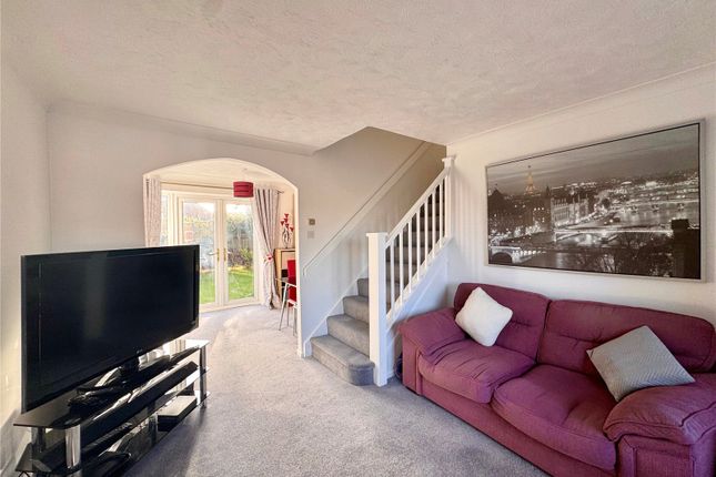 9, Goldfinch Lane, Hampshire photo 4