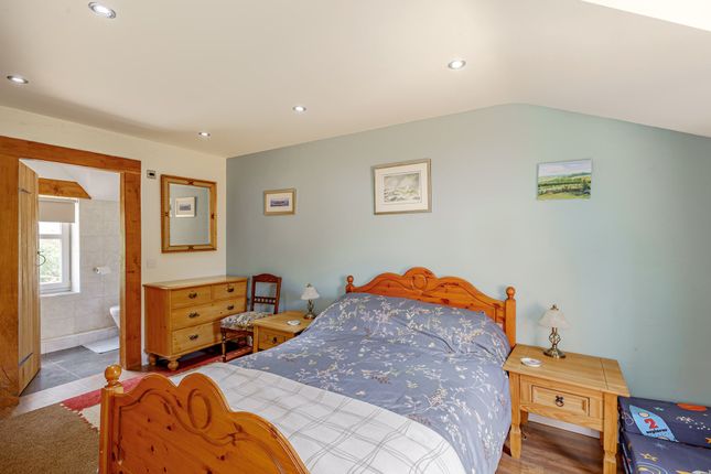 Cottage for sale in Burnfoot Lodge, Springkell
