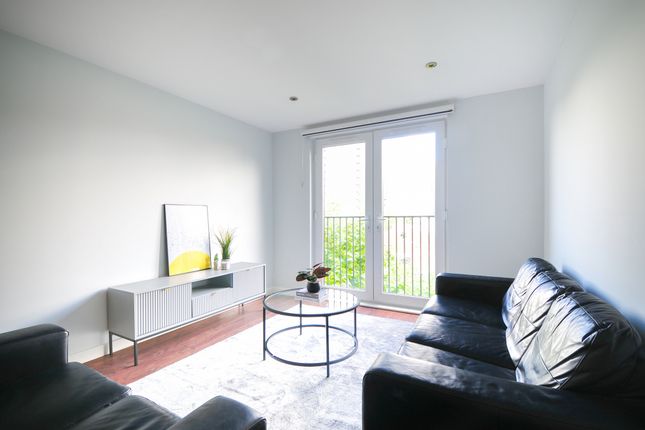 Thumbnail Flat to rent in 3 Bedroom Apartment – Alto, Sillavan Way, Salford
