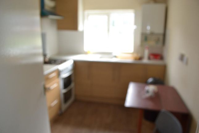 8, meanley road, London photo 4