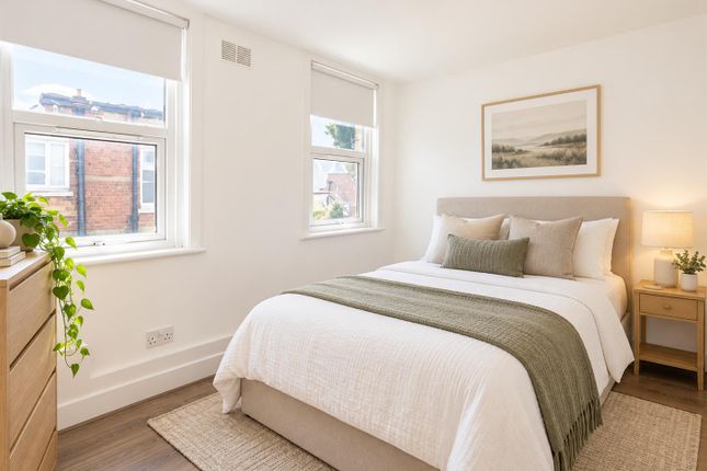 2A, Ravenshurst Avenue, London photo 2