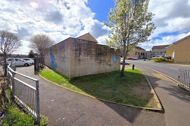 5 Garages at, Selwood Road, Frome photo 3