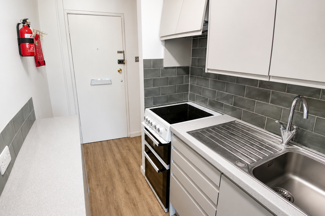 Flat 410 Mayflower House, Manhattan Drive, Cambridge photo 4
