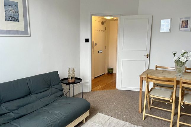 Flat 5, 101, Devonport Road, London photo 2