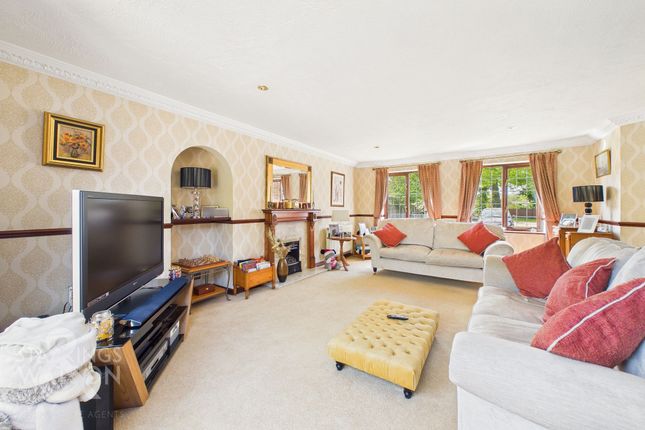 244 Fakenham Road, Norwich photo 5