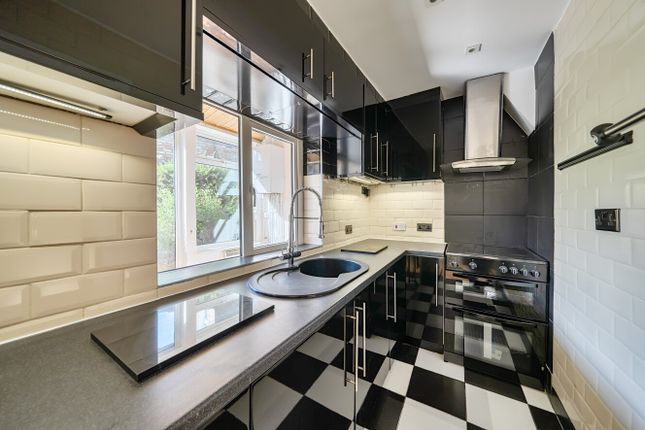 63, Manor Park Road, London photo 4