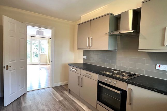 Flat 11, Green Meadows,, Kendal Road, Cheshire photo 5