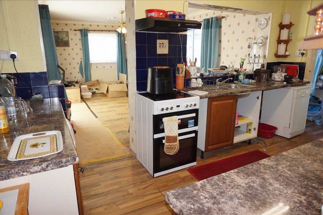 Cross Hands Road, GORSLAS, Llanelli photo 5