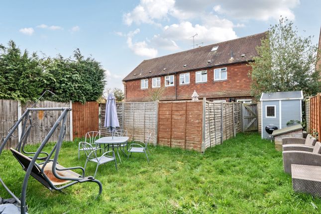 11, Wyndham Avenue, Surrey photo 4