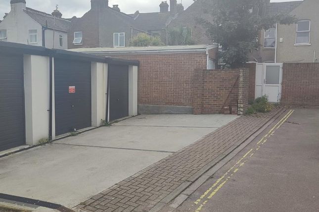 Garage 3, Brompton Road, Southsea photo 2