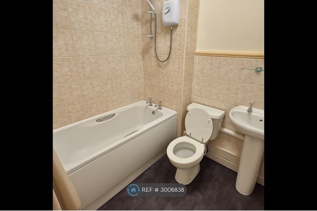 Beeston Close, Bolton photo 5