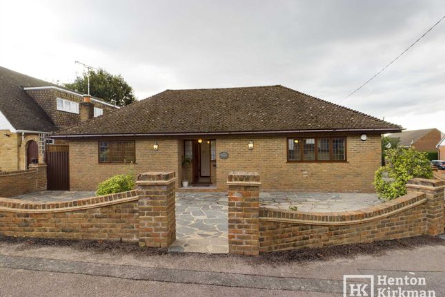 Thumbnail Detached bungalow to rent in Lake Avenue, Billericay