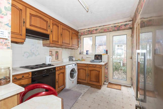 128, Findon Road, Worthing photo 4