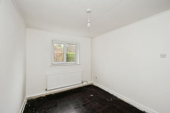 9 Brunel Close, Tonna, Neath photo 4