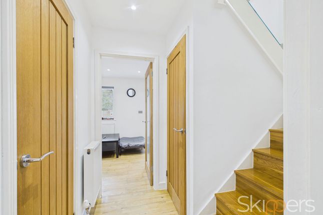 54 Belmore Park, Ashford photo 4
