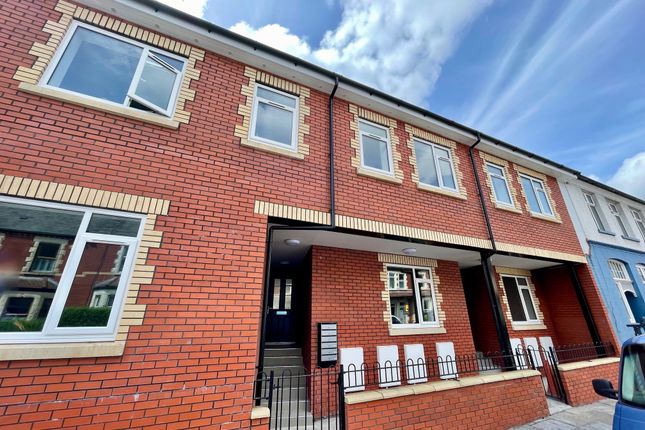 Thumbnail Flat to rent in Windway Road, Cardiff