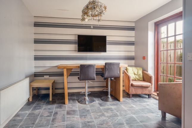 Room 8, 29 Westwood Gardens, Tyne and Wear photo 5