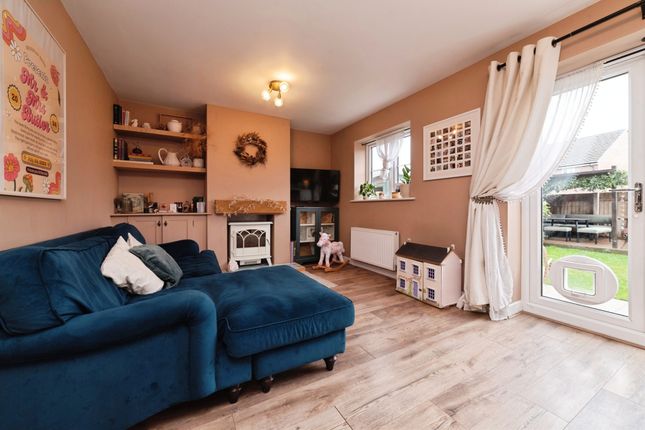 16, Peters Way, Beverley photo 4