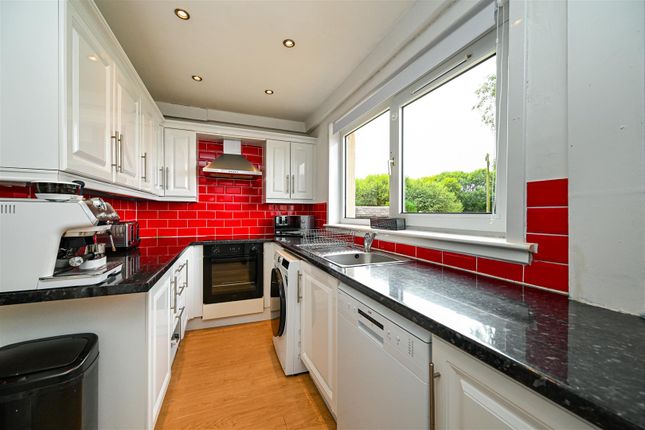 67, Branchalmuir Crescent, Wishaw photo 3