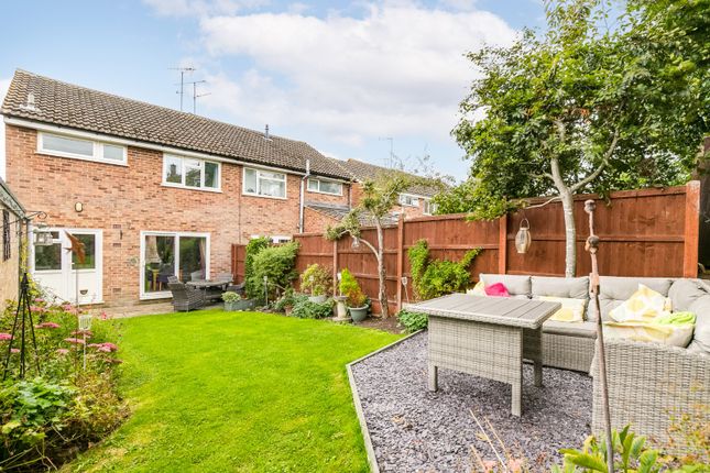 38, Grange Rise, Codicote photo 2