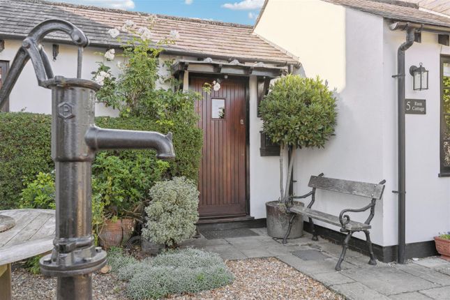 Ram Cottage,5, Ram Alley, Stoke Goldington photo 2