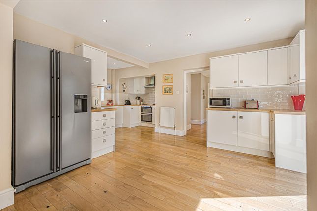 3, Arnold Avenue, Meopham photo 4