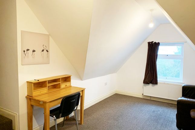 Room to rent in Christchurch Road, Reading