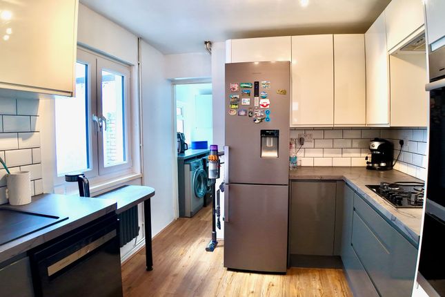 27 Gladstone Street, Abertillery photo 3