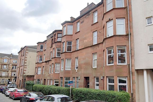 Thumbnail Flat for sale in 9, Trefoil Avenue, Ground Floor Flat, Shawlands, Glasgow G413Pd