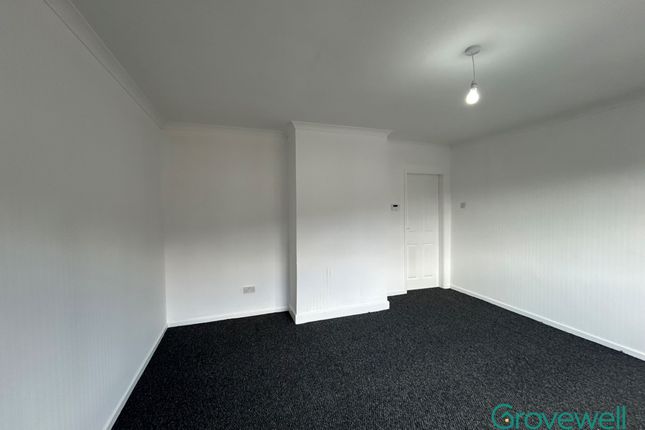 187 Springs Lane, Stalybridge photo 4
