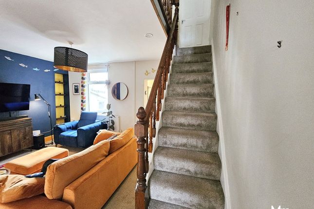 47, Heol Cae Gurwen, Ammanford photo 3