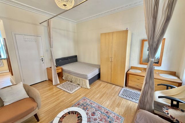 Flat 1, 2 New Quebec Street, Marylebone, London photo 5