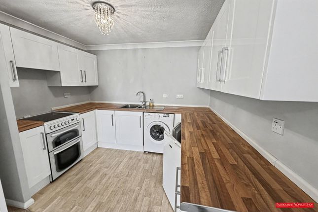65, Snowdon Close, Eastbourne photo 3