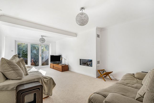 7 Hodgson Close, Fritwell photo 4