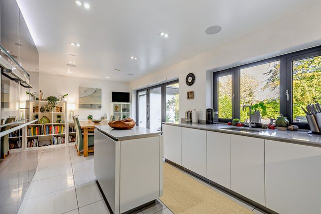 21 Greystone Park, Sevenoaks photo 3