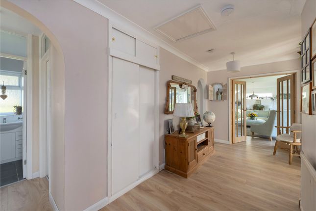 16, Cherry Glebe, Ashford photo 4