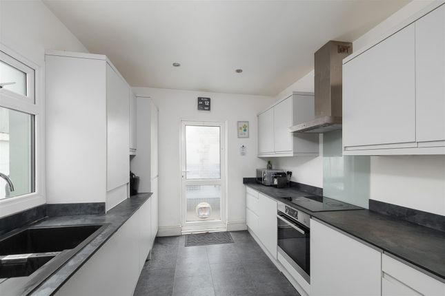 5, Lydford Park Road, Plymouth photo 3