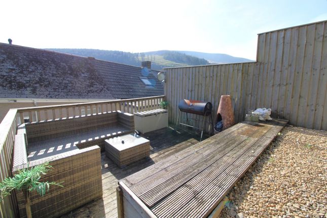 24, Pembroke Terrace, Bridgend photo 5