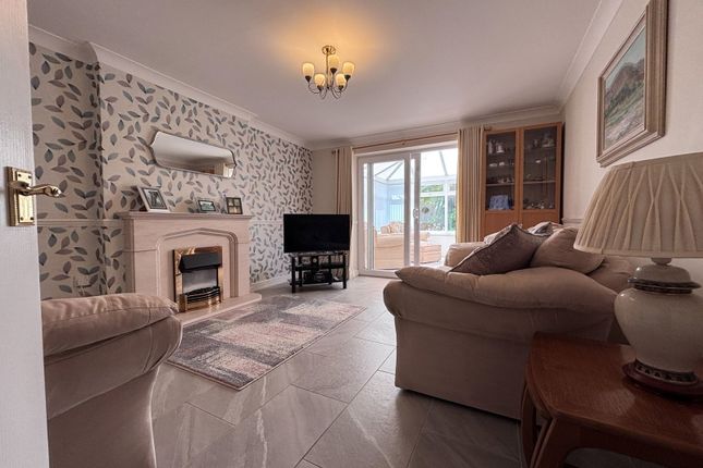 19, Forest View, Swadlincote photo 3