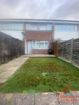 Thumbnail Terraced house to rent in Cromwell Road, Croydon
