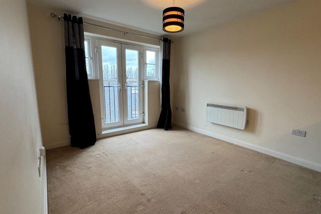 11 Cordwainers Court, Willis Place, Worcester photo 3