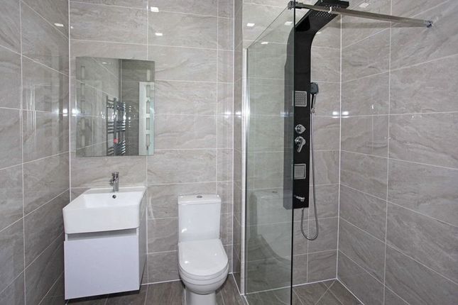 Apartment 12  Sapphire House, Stafford Park 10, Telford photo 2
