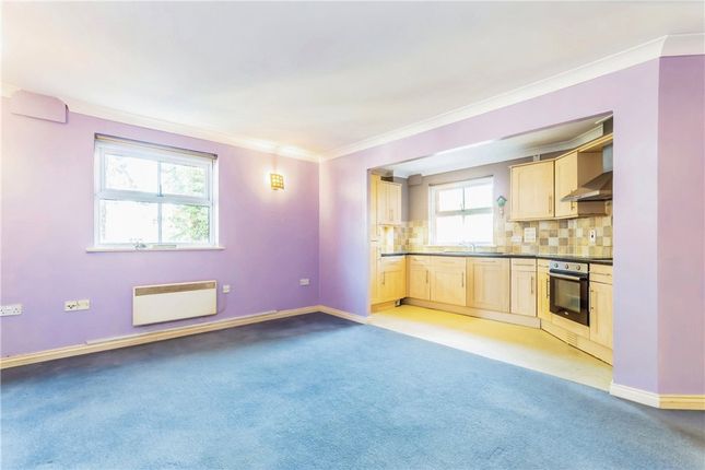 Flat for sale in Sycamore Close, South Croydon