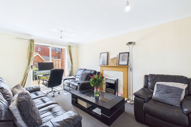 58, Rothbart Way, Peterborough photo 3