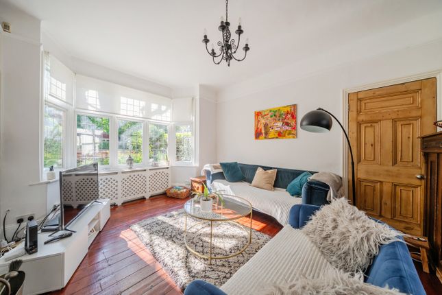 84, Wimbledon Park Road, London photo 4