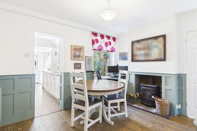 10, Smith Road, Reigate photo 4