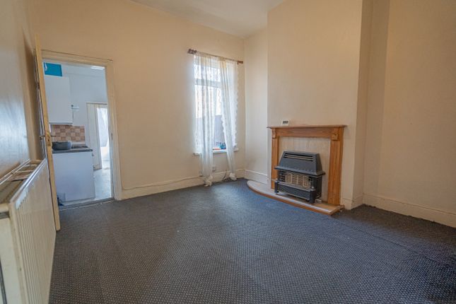 15, Grasmere Road, Birmingham photo 3