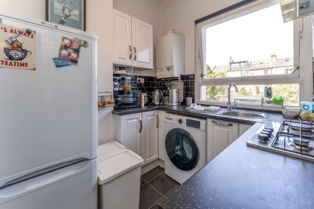 55b, Arthur Road, London photo 4