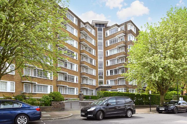 Flat to rent in Oslo Court, Prince Albert Road, St John's Wood, London