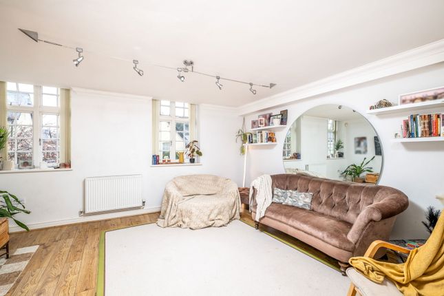 Hertfordshire Wing,Apartment 97, Kingsley Avenue, Hitchin photo 4
